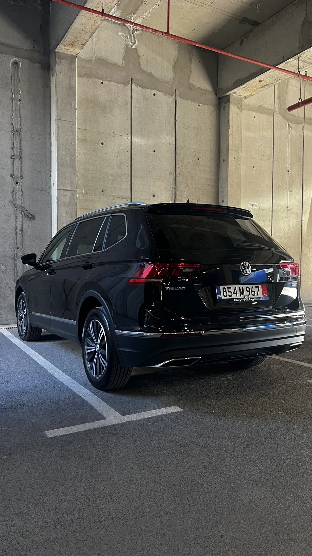 VW Tiguan 2.0 TSI| 4x4| HIGHLINE| PANO| CARPLAY| FENDER , снимка 3 - Автомобили и джипове - 55230982