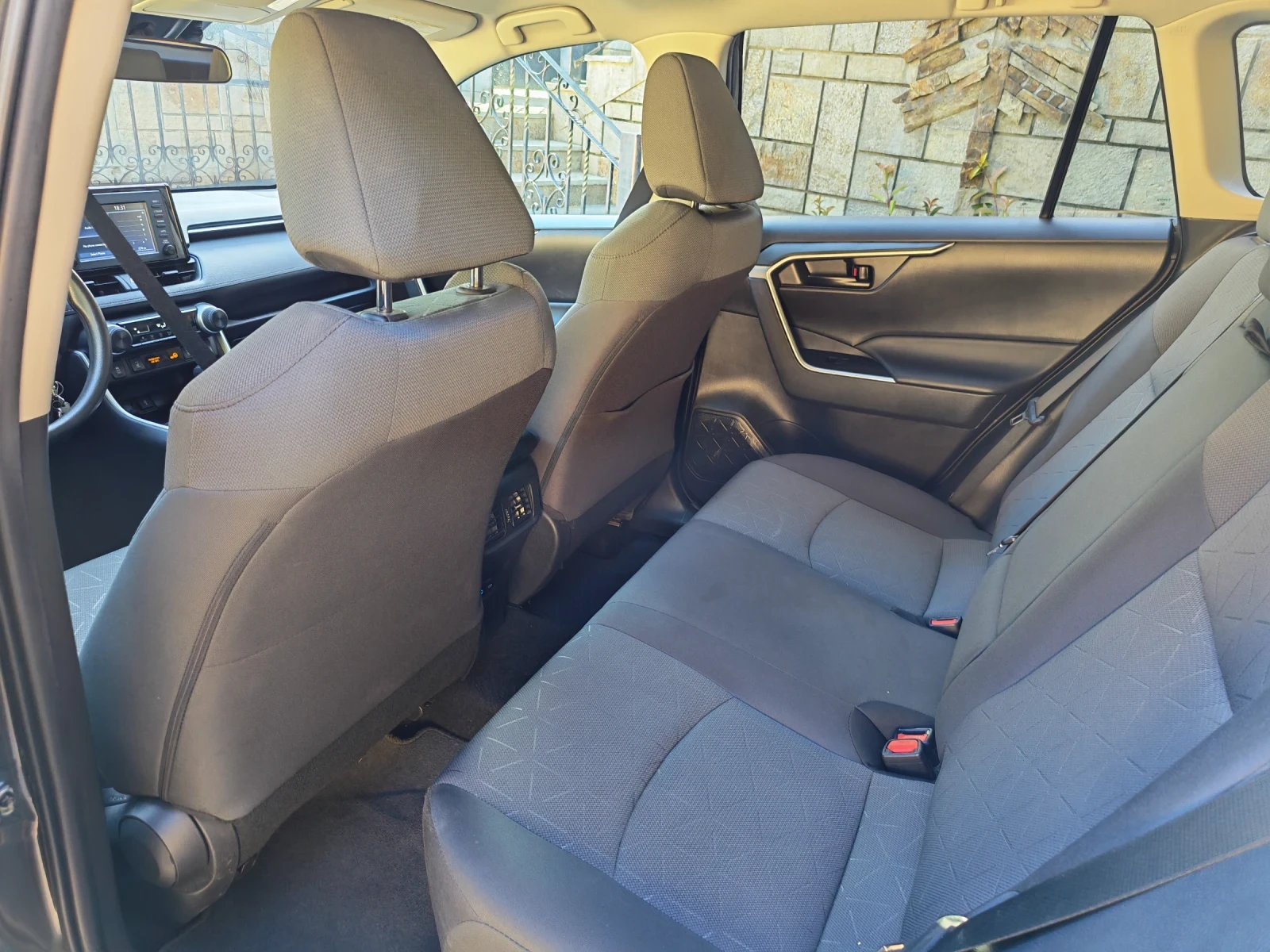 Toyota Rav4, снимка 6 - Автомобили и джипове - 55425466
