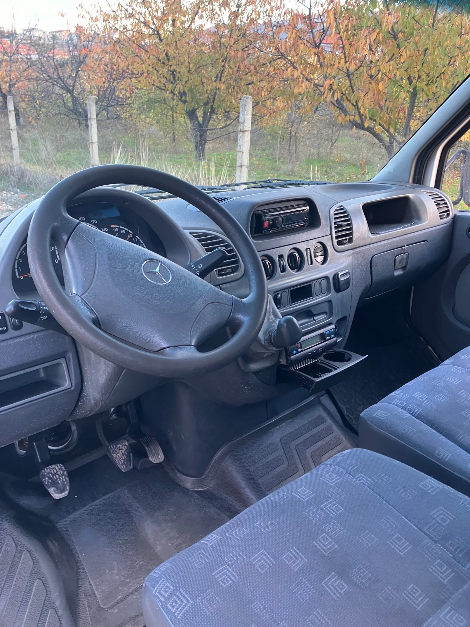 Mercedes-Benz Sprinter 411  - изображение 5