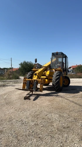 Телескопични товарачи JCB LOADALL 520, снимка 1