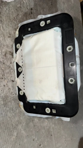 ����� �� �������� �� �irbag �� Renault Scenic - 985259927R / 617424800FD