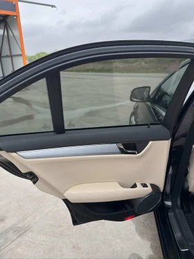 Mercedes-Benz C 220, снимка 7