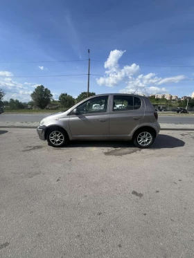 Toyota Yaris, снимка 2