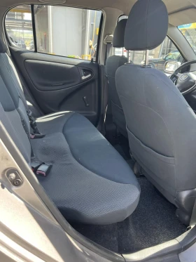 Toyota Yaris, снимка 12