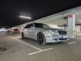 Mercedes-Benz E 220, снимка 1