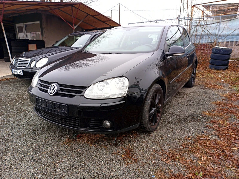 VW Golf Автоматик, снимка 1 - Автомобили и джипове - 43560743