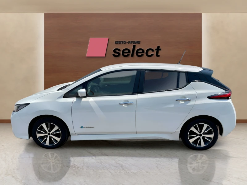 Nissan Leaf  40kwh, снимка 10 - Автомобили и джипове - 47979984