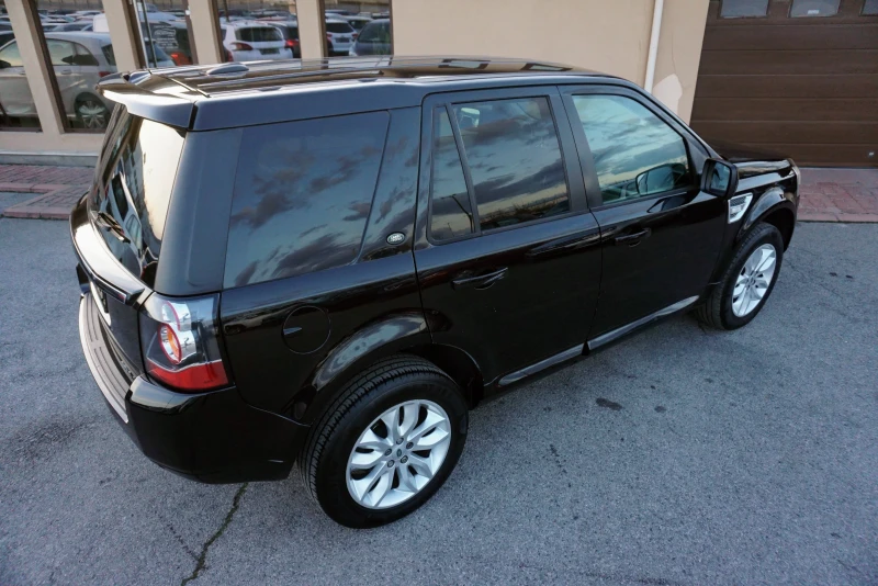 Land Rover Freelander 2.2 SD4 HSE, снимка 3 - Автомобили и джипове - 48444217