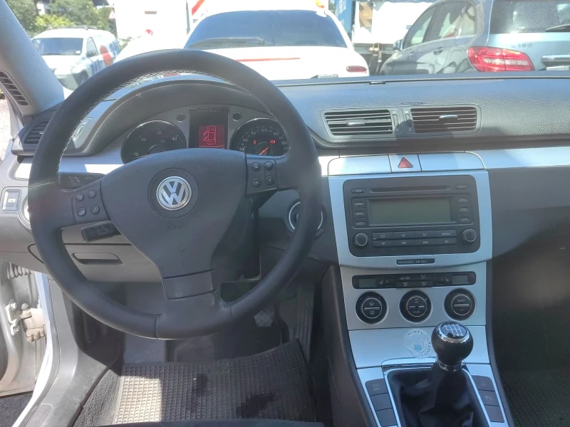 VW Passat, снимка 9 - Автомобили и джипове - 49586602