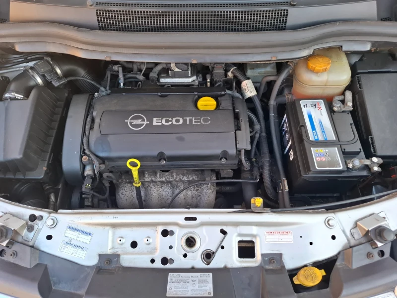 Opel Zafira, снимка 12 - Автомобили и джипове - 51004018