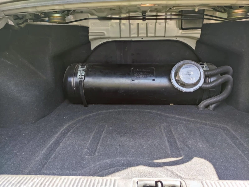 Hyundai Elantra, снимка 7 - Автомобили и джипове - 50588624