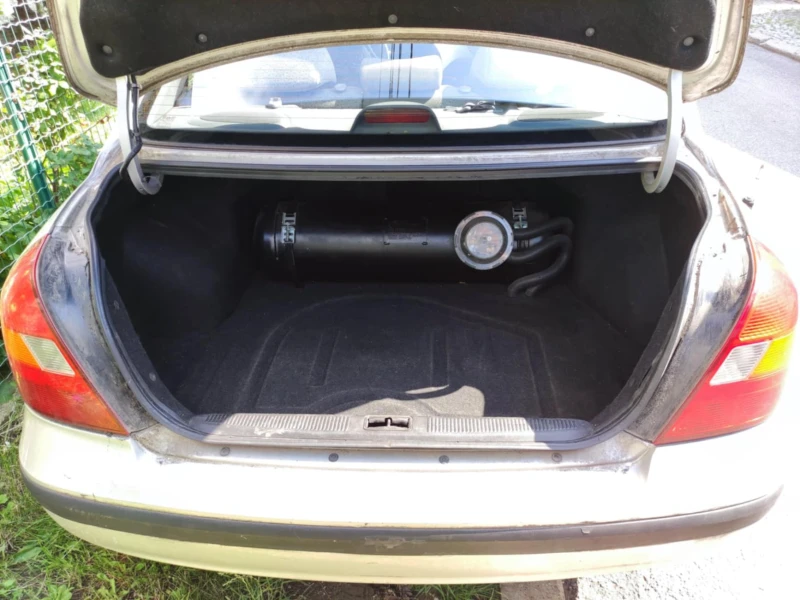 Hyundai Elantra, снимка 6 - Автомобили и джипове - 50588624