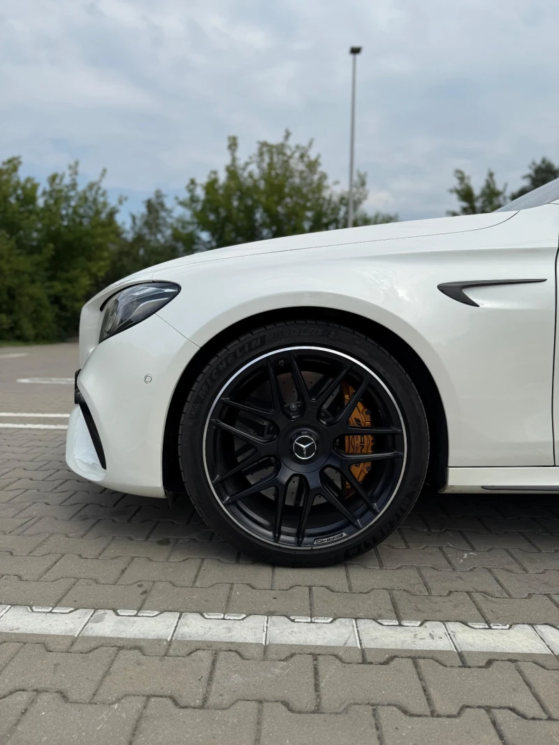 Mercedes-Benz E 63 AMG S, снимка 11 - Автомобили и джипове - 51765179