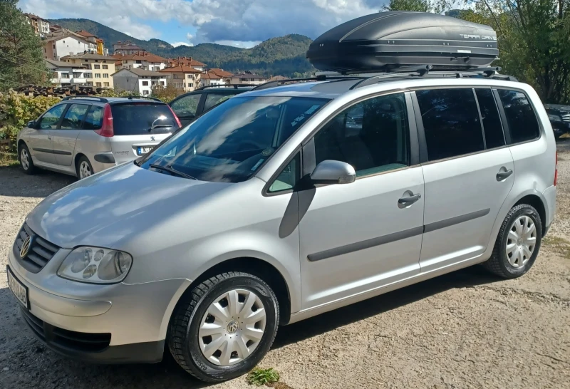 VW Touran, снимка 4 - Автомобили и джипове - 52338242