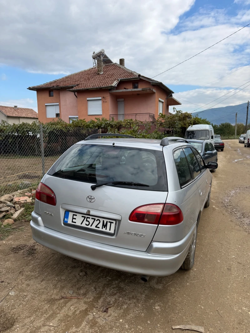 Toyota Avensis, снимка 3 - Автомобили и джипове - 52675444