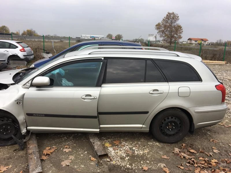 Toyota Avensis 2.2-D-CAT 177к.с, снимка 4 - Автомобили и джипове - 27133030