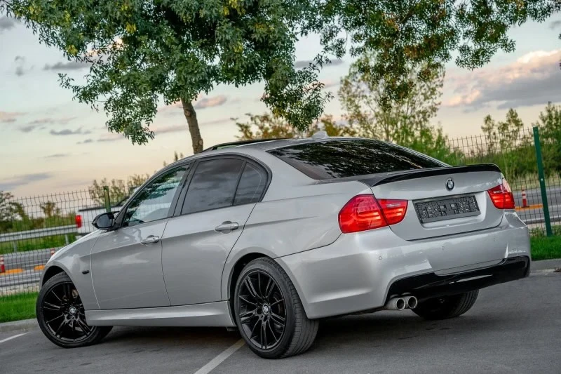 BMW 330, снимка 2 - Автомобили и джипове - 55036214