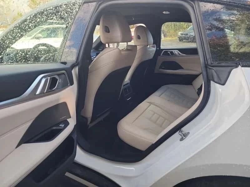 BMW i4, снимка 8 - Автомобили и джипове - 56688649