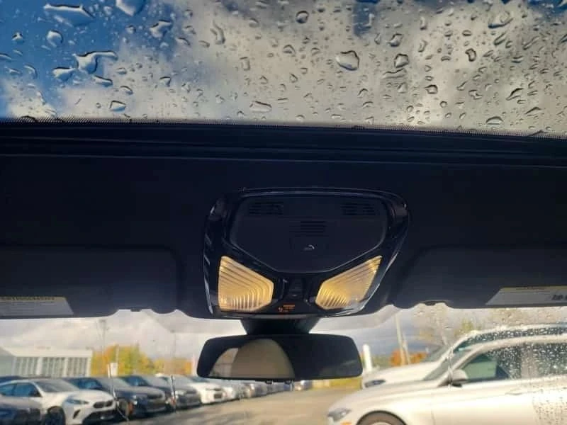 BMW i4, снимка 13 - Автомобили и джипове - 56688649