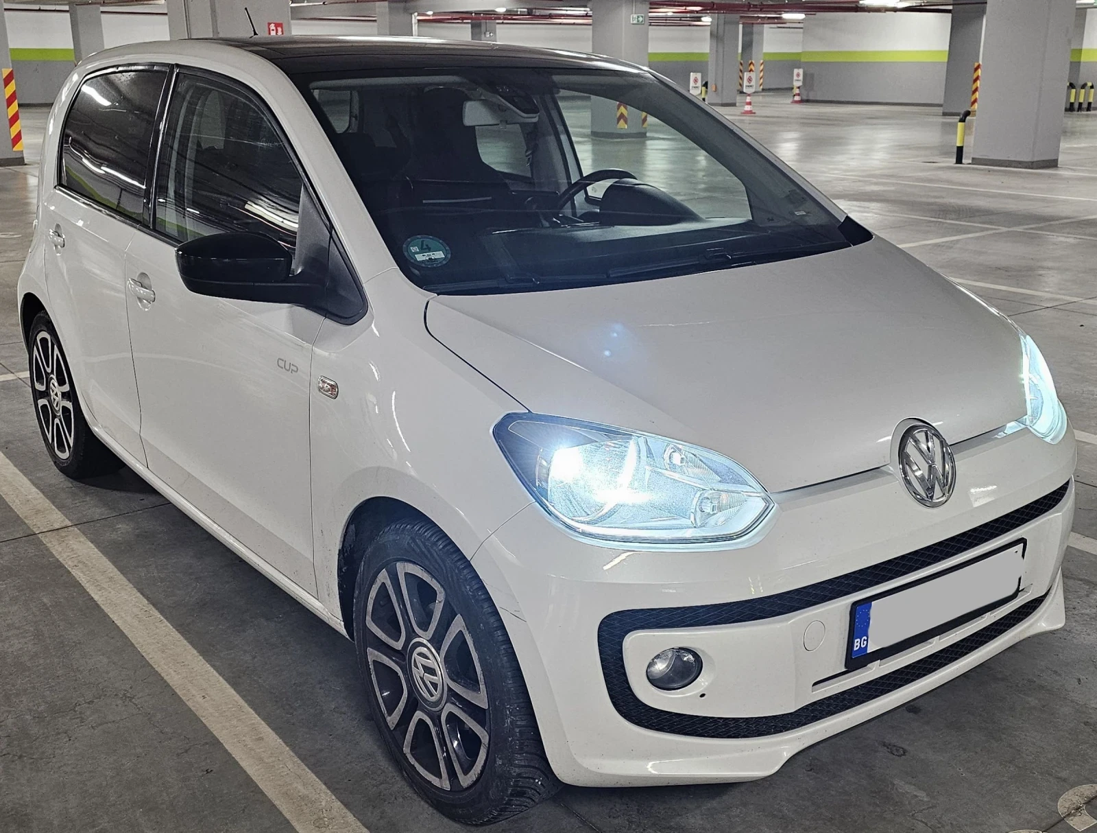 VW Up, снимка 1
