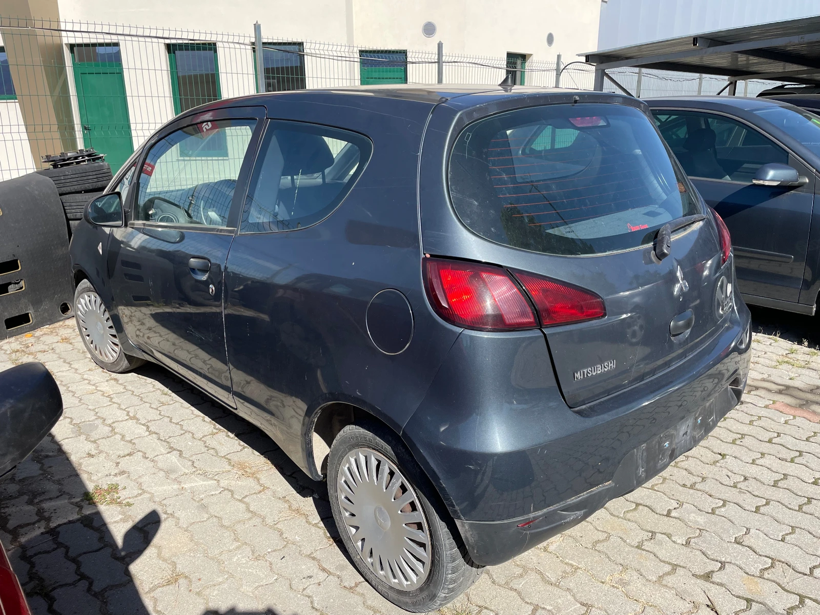 Mitsubishi Colt 1.1i / На части - изображение 3