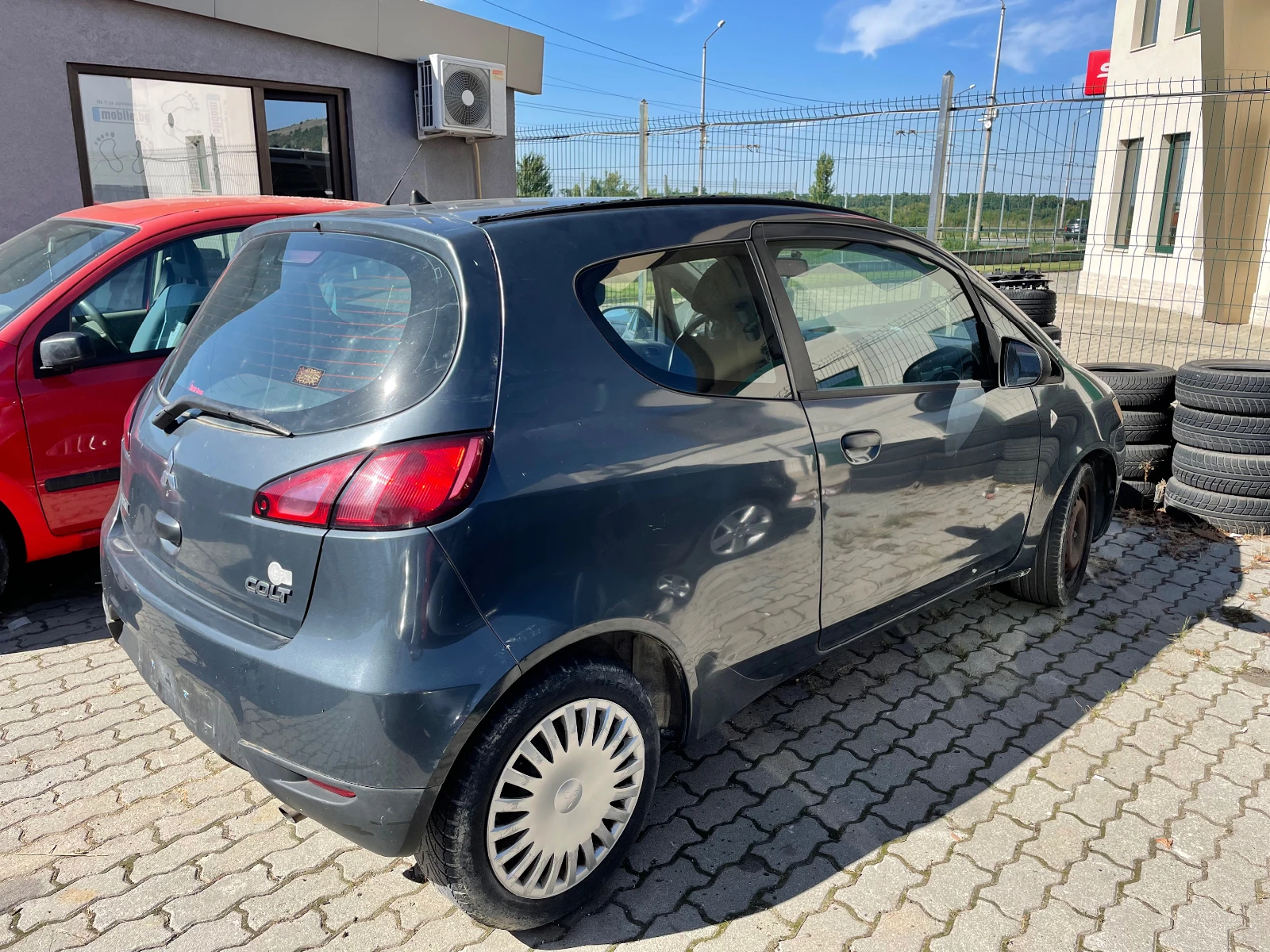 Mitsubishi Colt 1.1i / На части - изображение 2