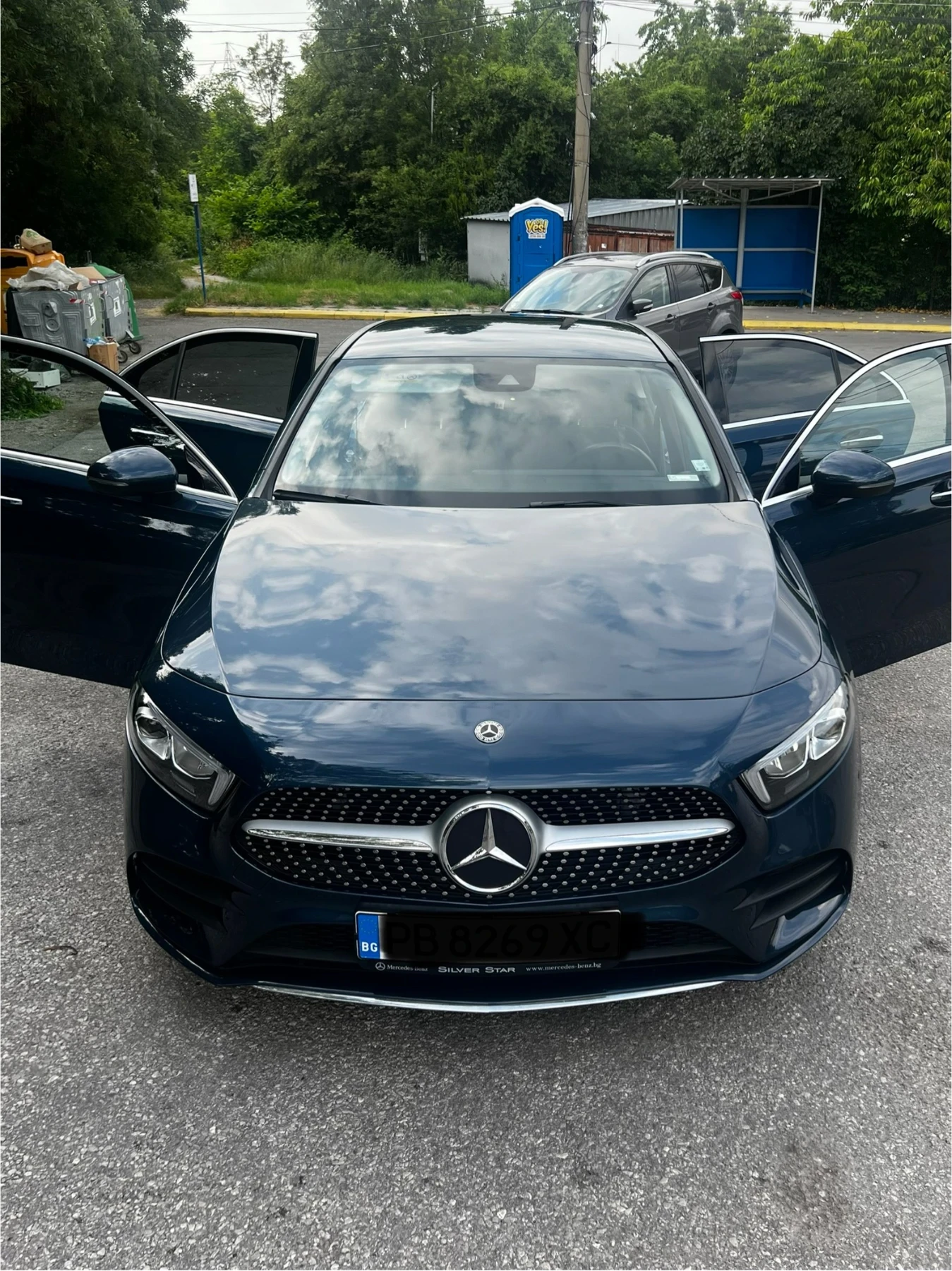 Mercedes-Benz A 200 Limousine, AMG line - изображение 5