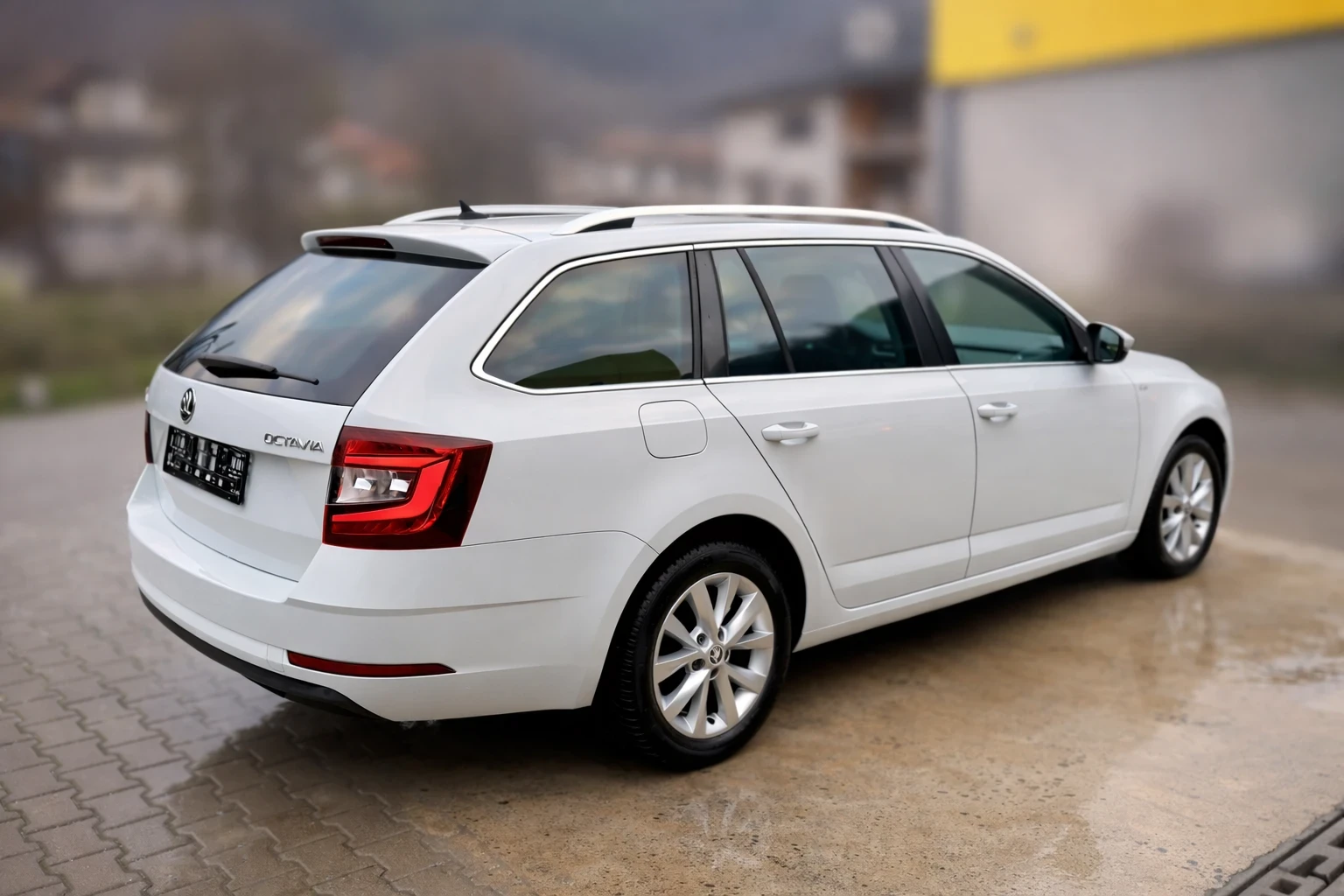 Skoda Octavia 1.6TDI* 116k.c* EURO 6B* ITALIA - изображение 6