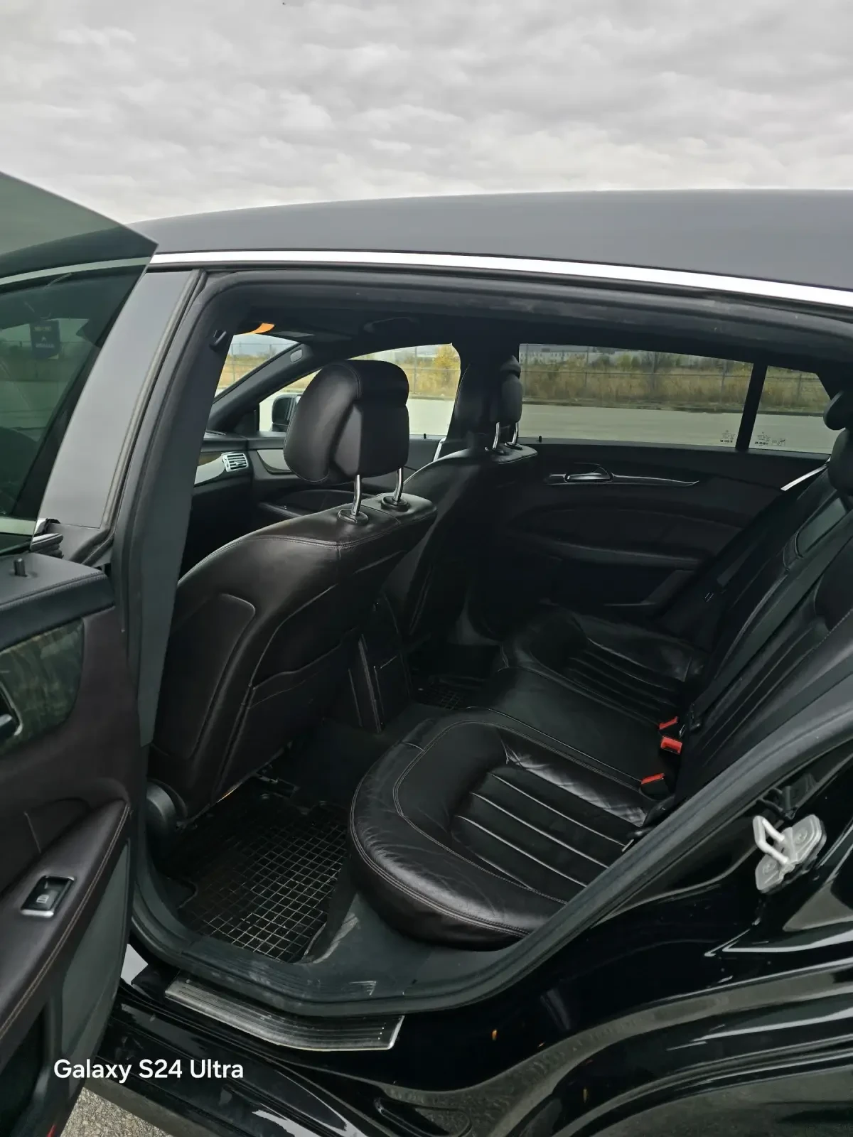 Mercedes-Benz CLS 250, снимка 11 - Автомобили и джипове - 53878529