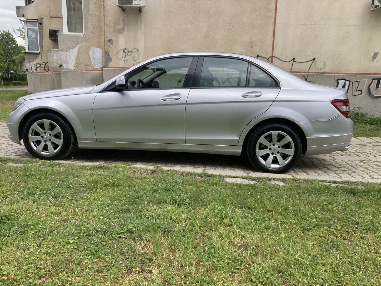 Mercedes-Benz C 220 CDI ОМ646, снимка 2 - Автомобили и джипове - 53992963