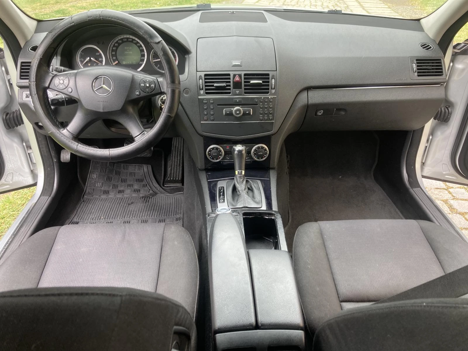Mercedes-Benz C 220 CDI ОМ646, снимка 14 - Автомобили и джипове - 53992963