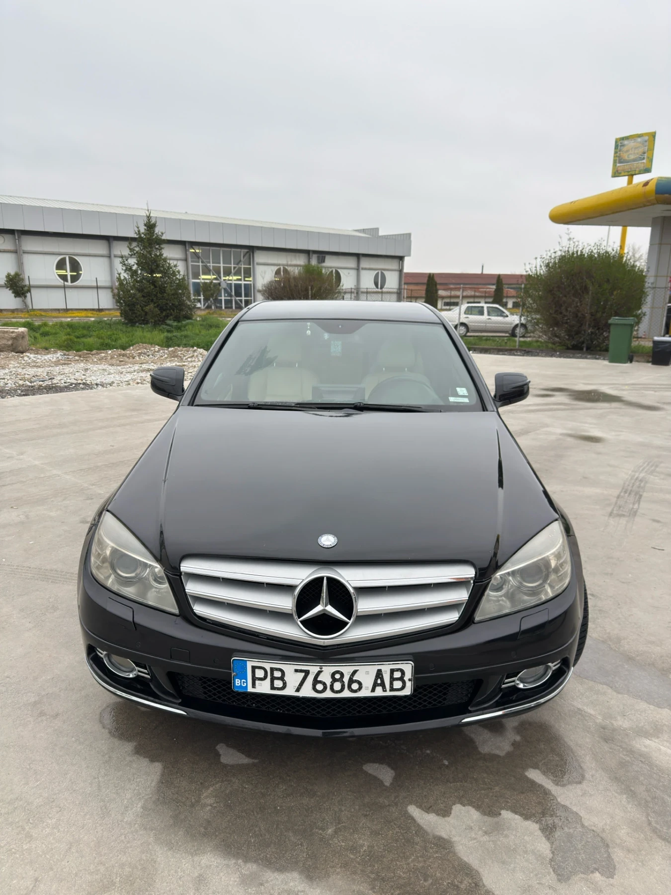 Mercedes-Benz C 220, снимка 4 - Автомобили и джипове - 54080321