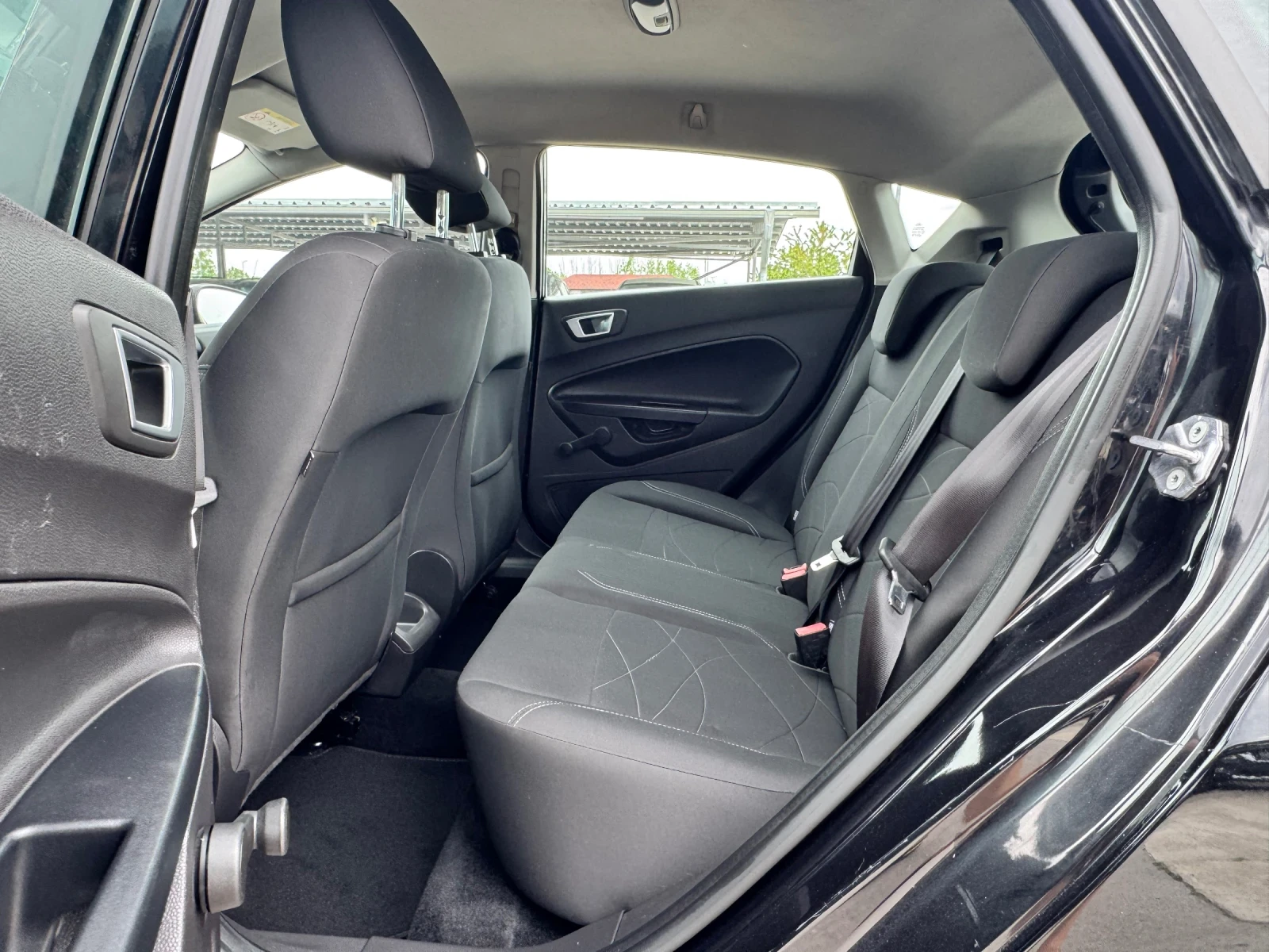 Ford Fiesta 1.5TDCI , снимка 9 - Автомобили и джипове - 54481035