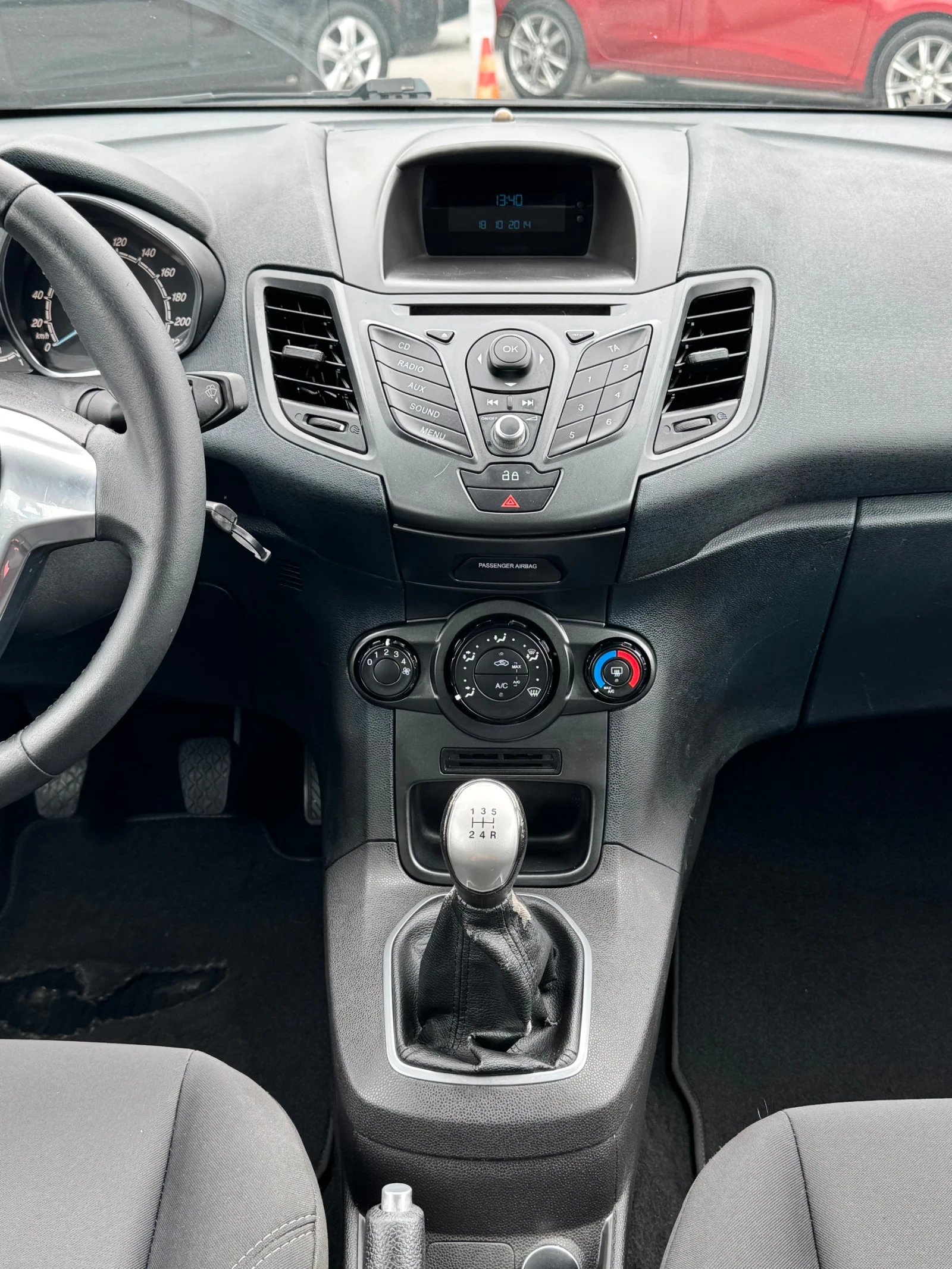 Ford Fiesta 1.5TDCI , снимка 12 - Автомобили и джипове - 54481035