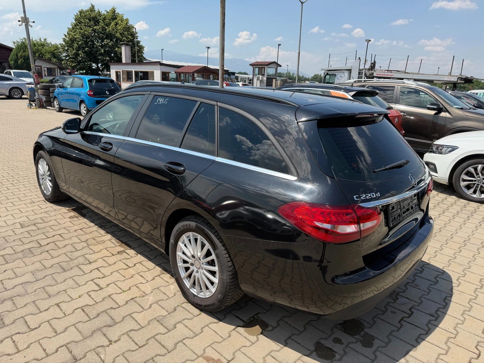 Mercedes-Benz C 220 CDI AVTOMAT/NAVI/KOJA/KAMERA EURO 6, снимка 8 - Автомобили и джипове - 55101650
