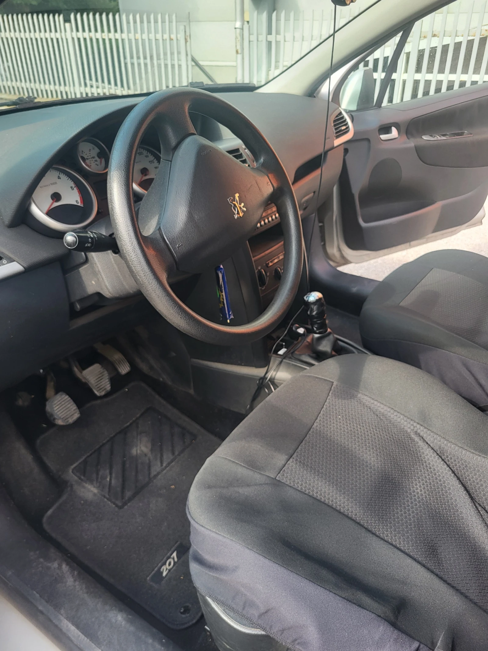 Peugeot 207, снимка 6 - Автомобили и джипове - 55441604