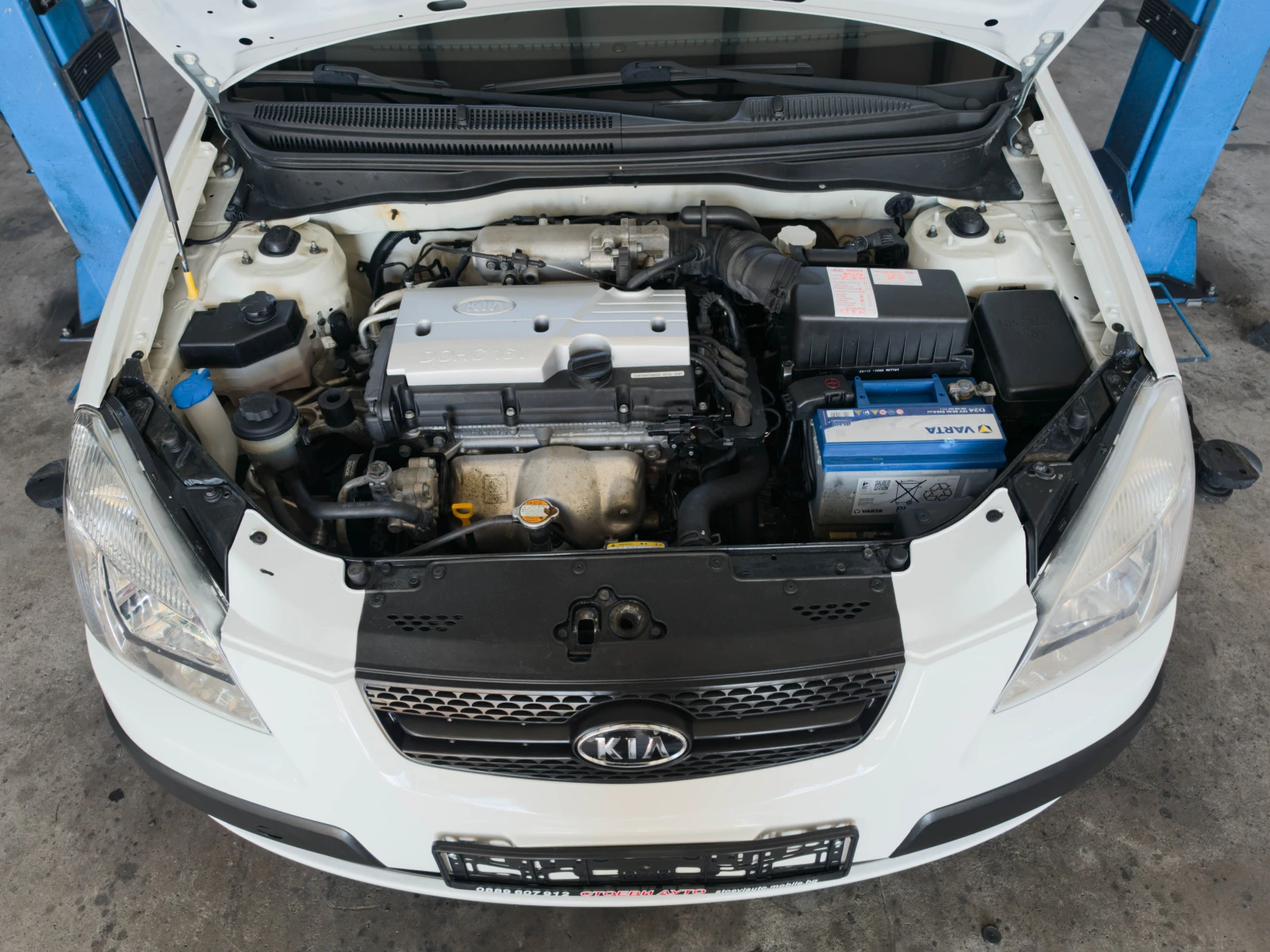 Kia Rio 1.4i* бензин, снимка 17 - Автомобили и джипове - 56225032