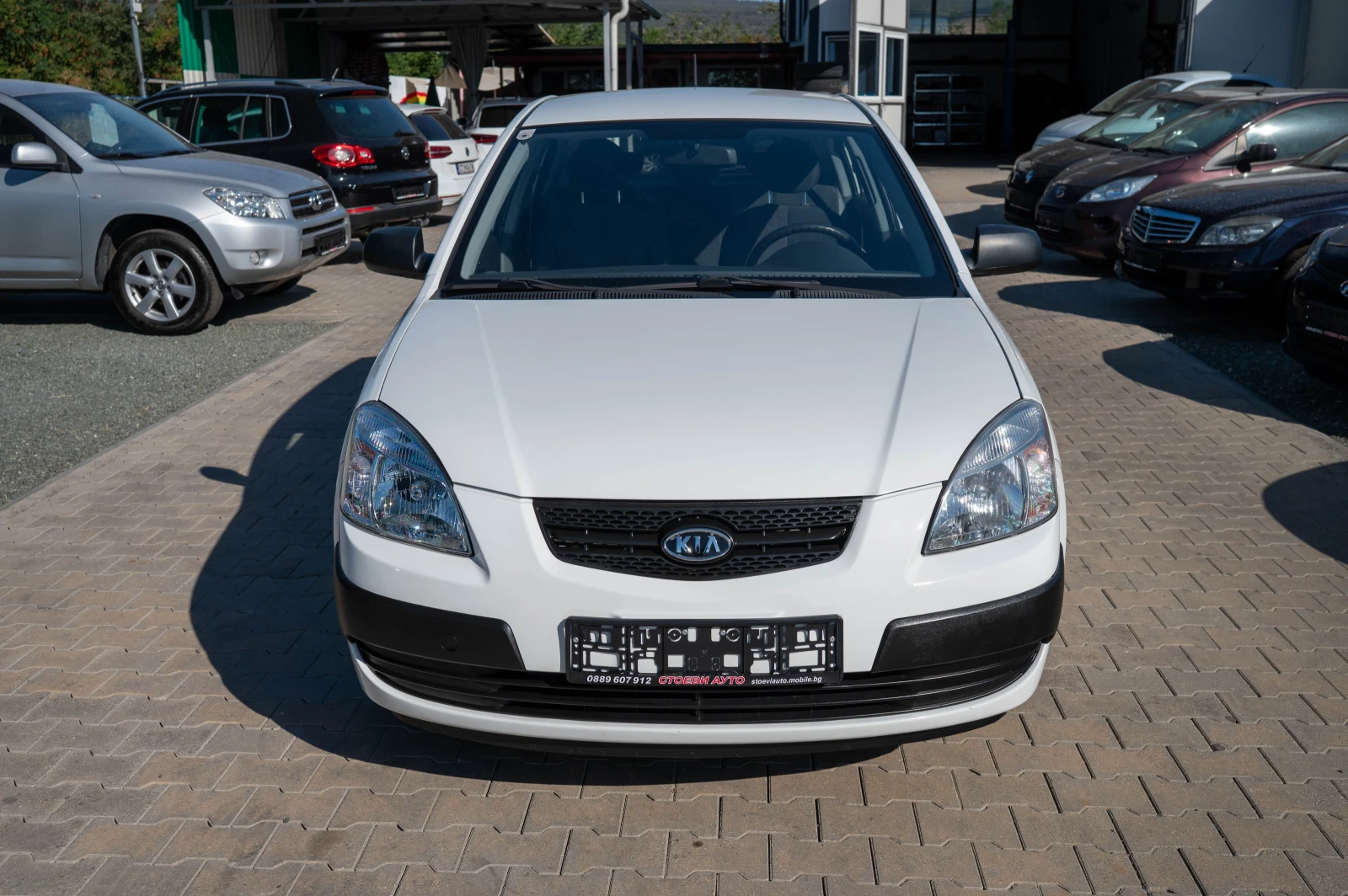 Kia Rio 1.4i* бензин, снимка 4 - Автомобили и джипове - 56225032