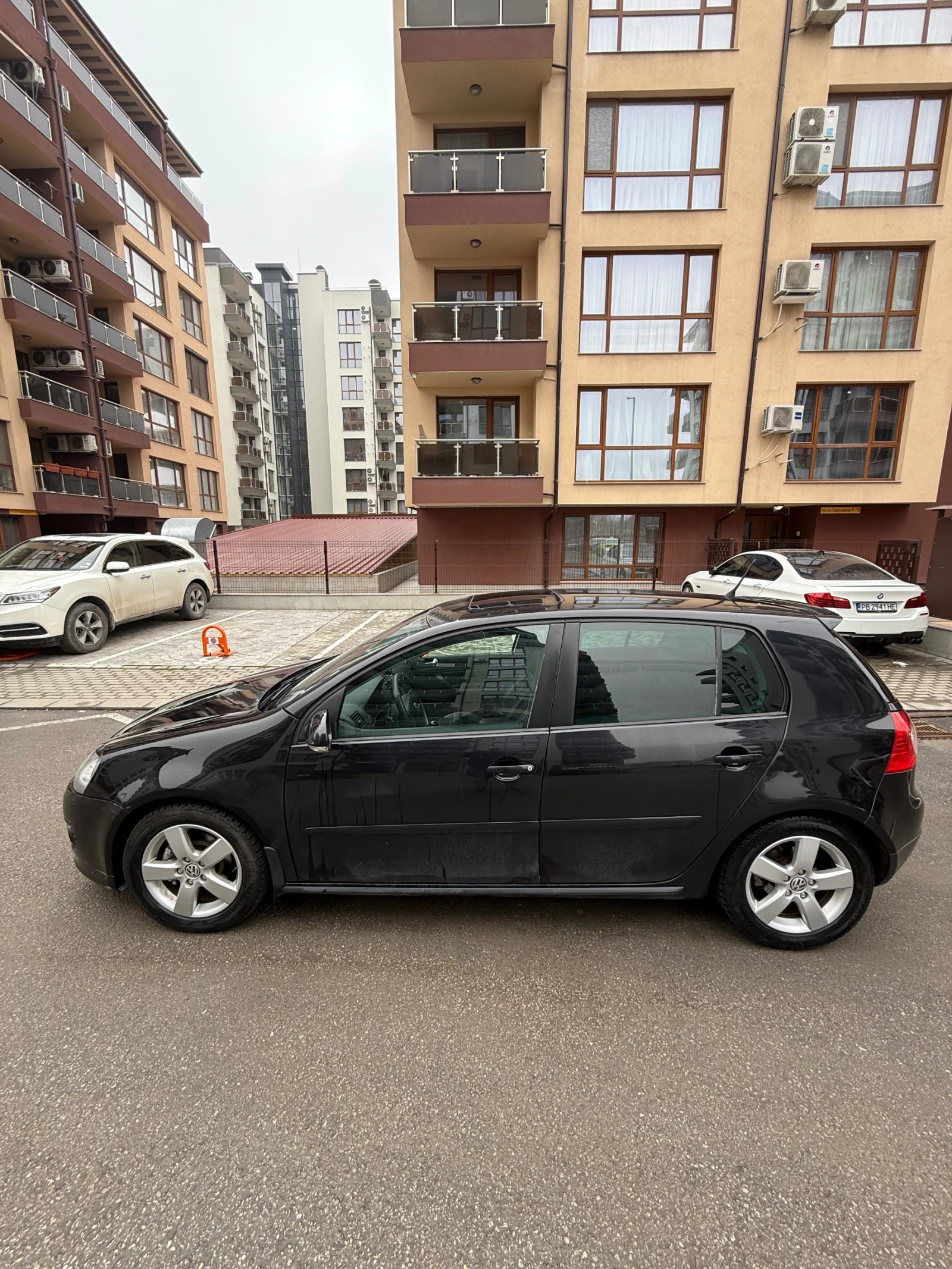 VW Golf Golf 5 2.0 BMM, снимка 3 - Автомобили и джипове - 56360358