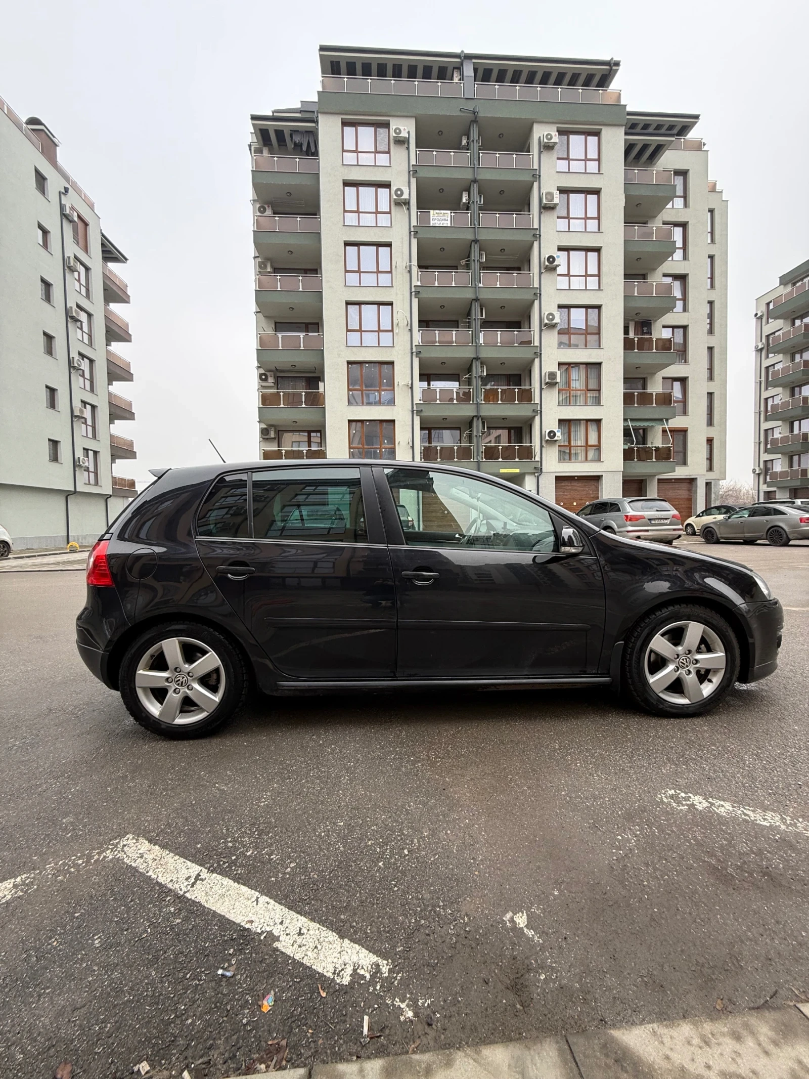 VW Golf Golf 5 2.0 BMM, снимка 13 - Автомобили и джипове - 56360358