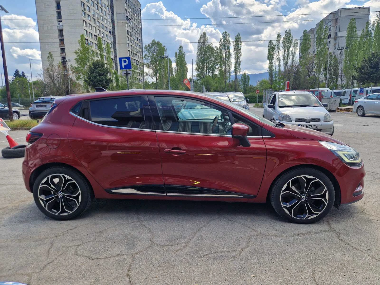 Renault Clio, снимка 4 - Автомобили и джипове - 56561306