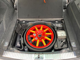VW Touareg 3.0tdi, снимка 15 - Автомобили и джипове - 40209642
