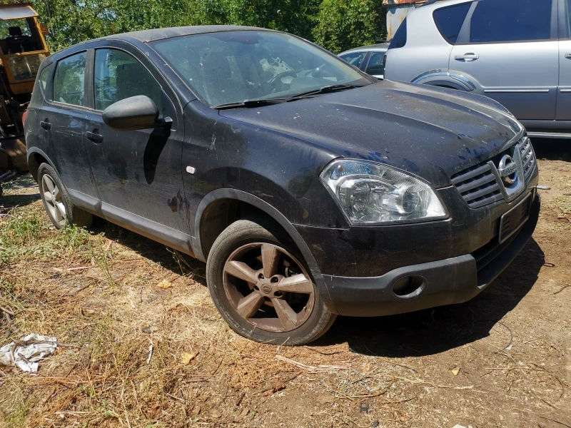 Nissan Qashqai 1.5 дизел , снимка 6 - Автомобили и джипове - 46810333