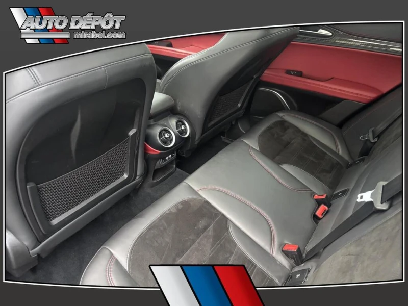 Alfa Romeo Stelvio Quadrifoglio, AWD, Cuir, Toit, Cruise Adapatif/Har, снимка 9 - Автомобили и джипове - 52637546