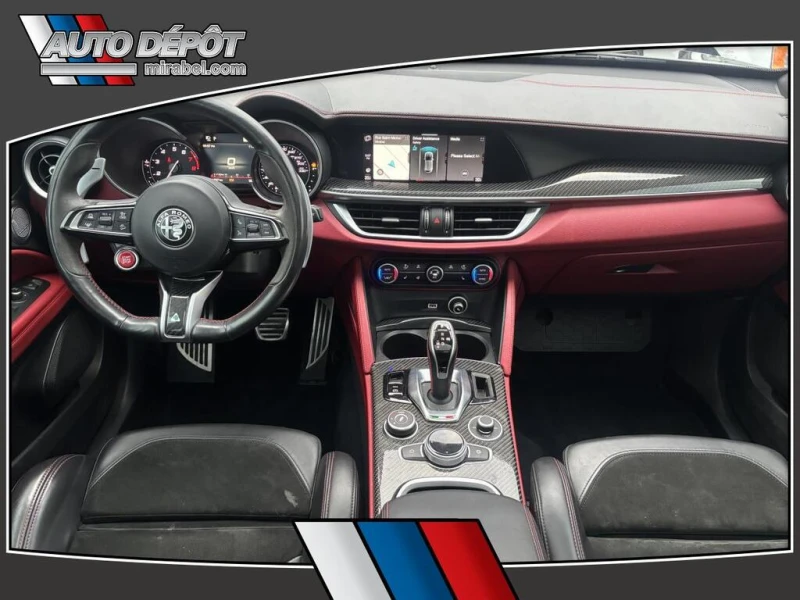 Alfa Romeo Stelvio Quadrifoglio, AWD, Cuir, Toit, Cruise Adapatif/Har, снимка 10 - Автомобили и джипове - 52637546