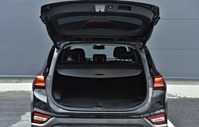 Hyundai Santa fe 2.2CRDi/Exellence/4x4/360Cam/ACC/Panorama/Keyless/, снимка 17 - Автомобили и джипове - 53357737