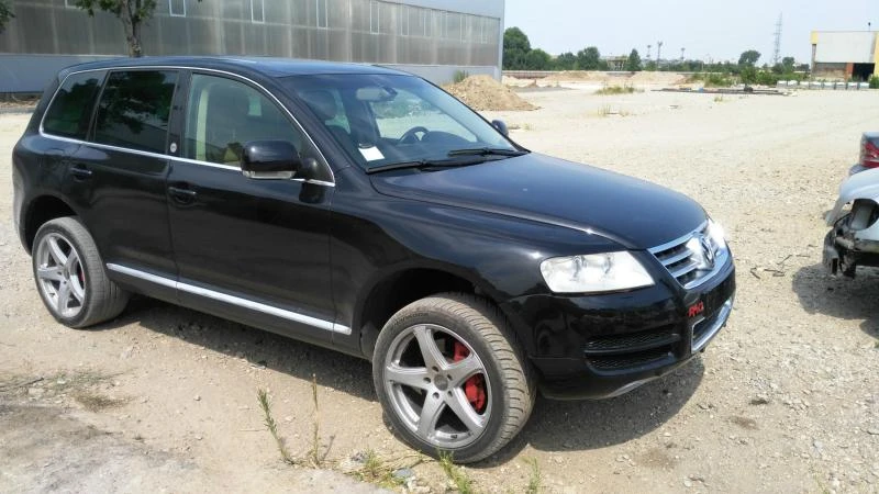 VW Touareg V10 TDI НА ЧАСТИ, снимка 2 - Автомобили и джипове - 49481795