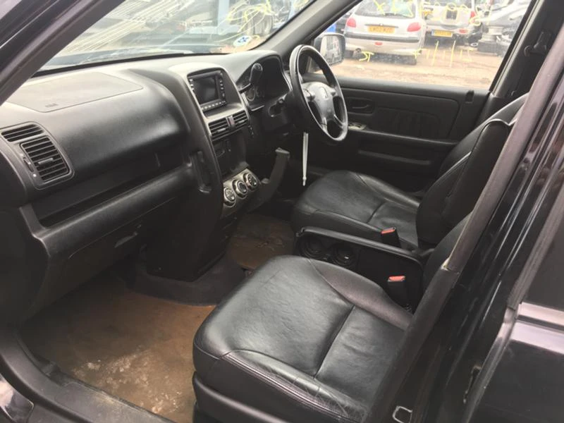 Honda Cr-v 2.0i klimatik, снимка 2 - Автомобили и джипове - 17395605