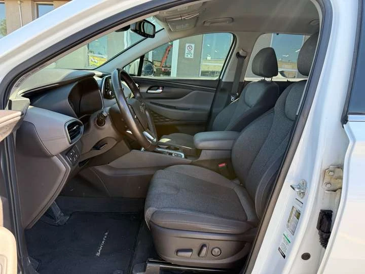 Hyundai Santa fe Preferred AWD CarPlay/Lane Assist/Adaptive Cruise, снимка 8 - Автомобили и джипове - 53589125