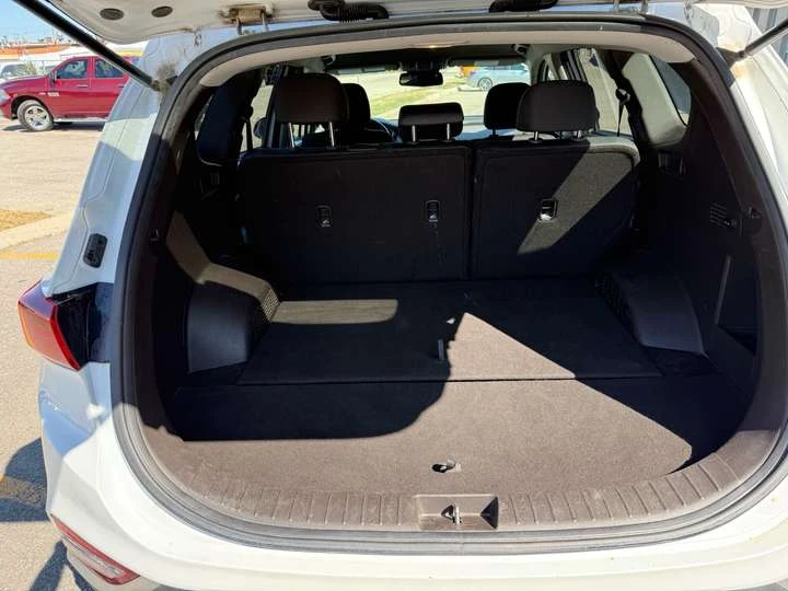 Hyundai Santa fe Preferred AWD CarPlay/Lane Assist/Adaptive Cruise, снимка 16 - Автомобили и джипове - 53589125